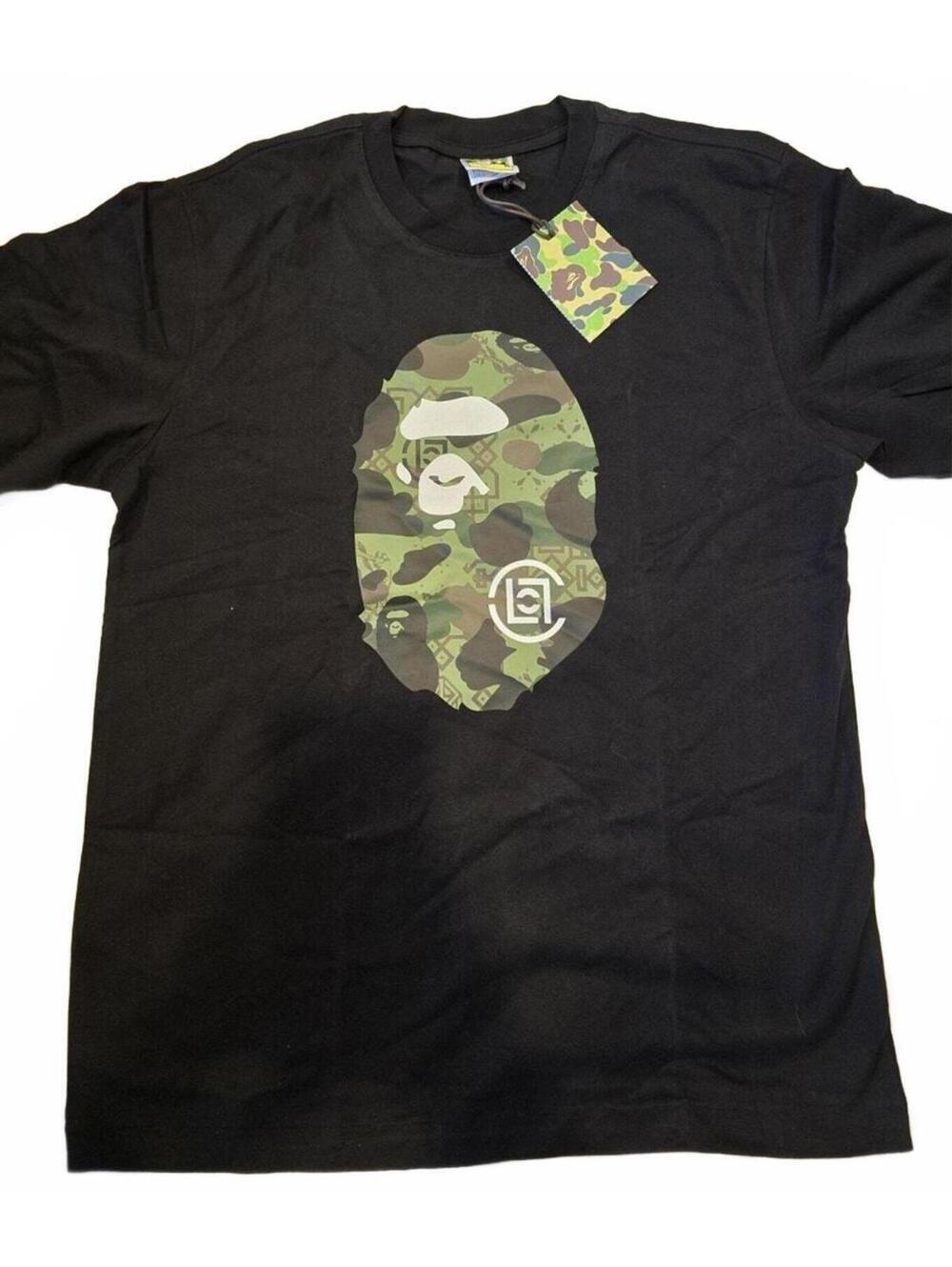A Bathing Ape (BAPE) Men's Black and Multi Tshirt